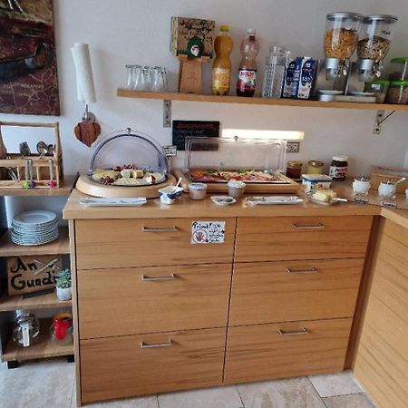 Gaestehaus Lehr คินดิง ภายนอก รูปภาพ